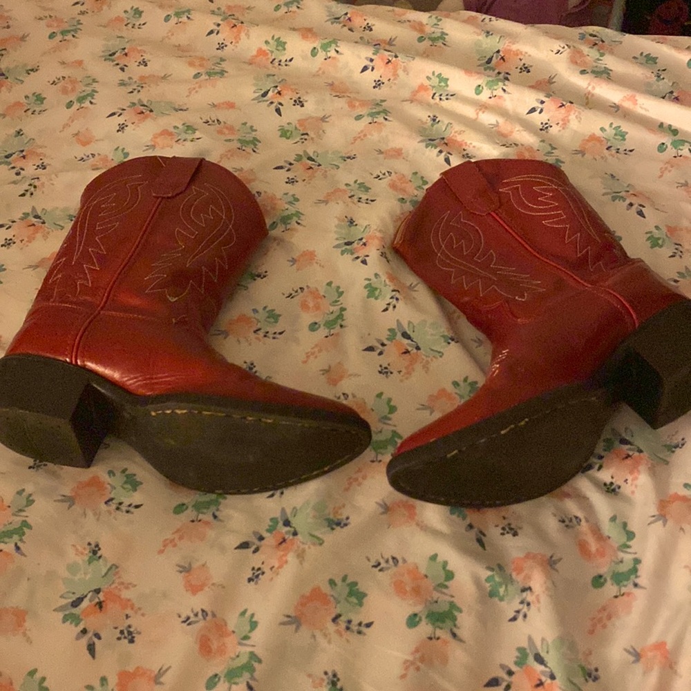 Red leather cowboy boots Children’s size 3.0 Heeled Cowboy style western boots